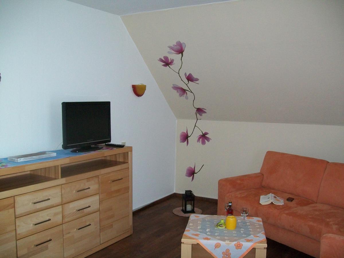 Haus Darmstadt Ankelohe Buitenkant foto