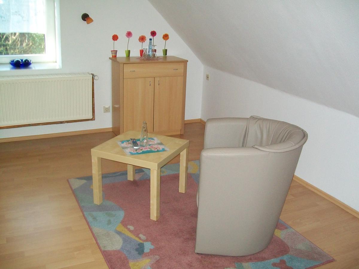 Haus Darmstadt Ankelohe Buitenkant foto