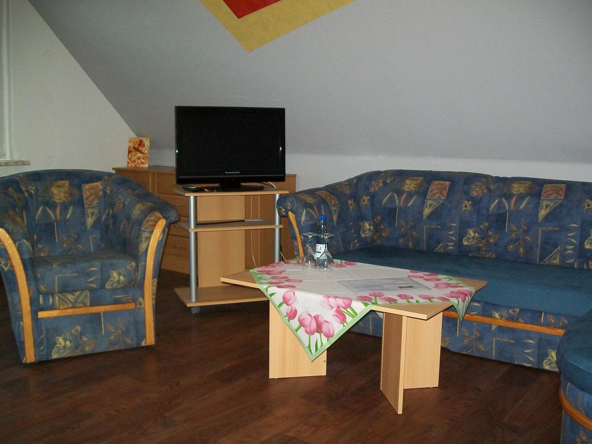 Haus Darmstadt Ankelohe Buitenkant foto