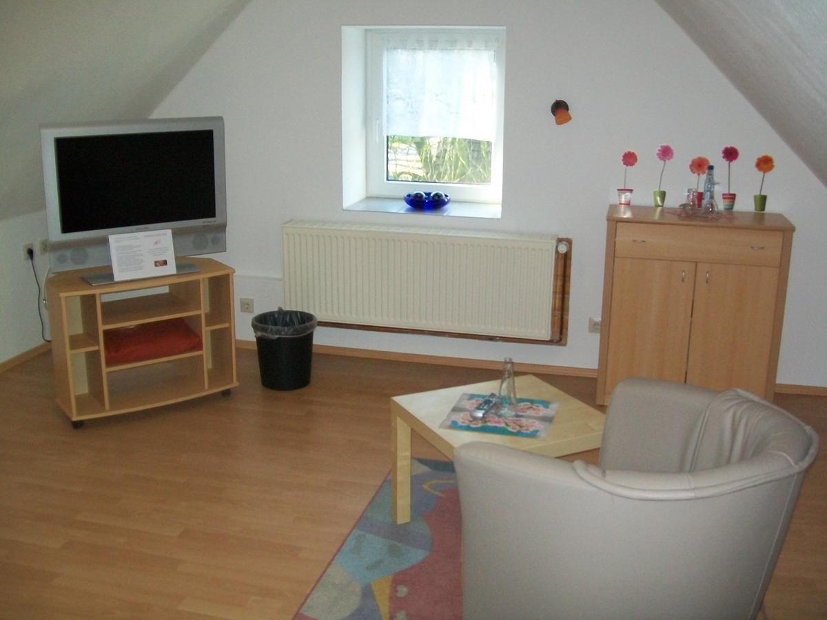 Haus Darmstadt Ankelohe Buitenkant foto